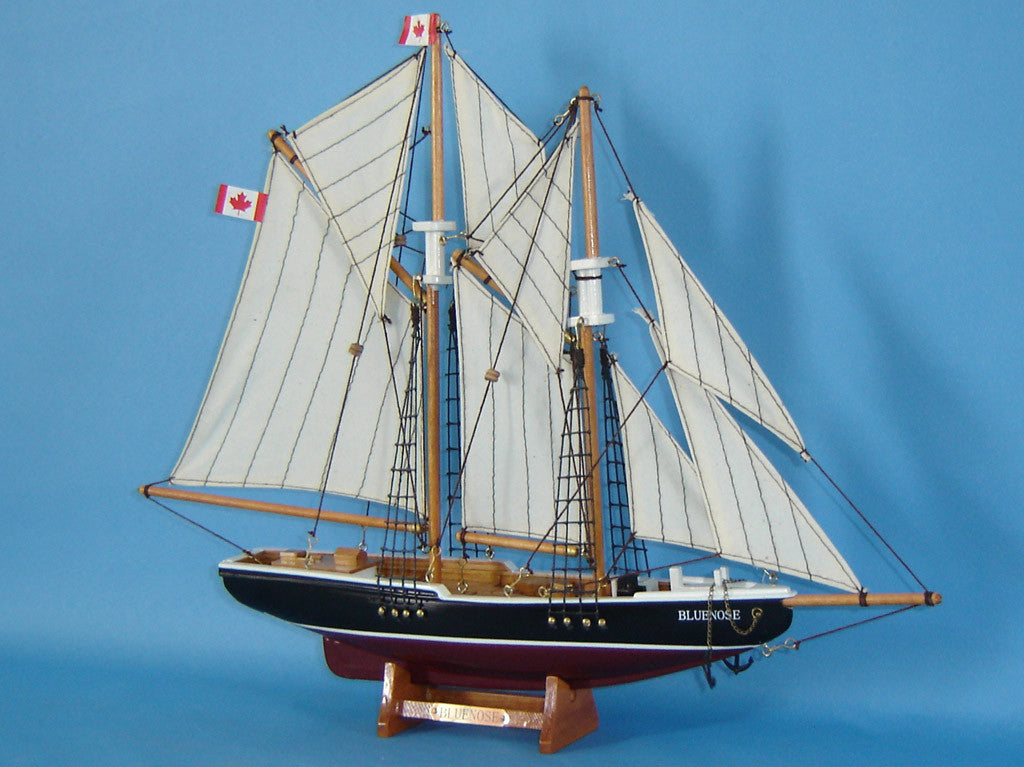 Wooden Bluenose Model Sailboat Decoration 17"