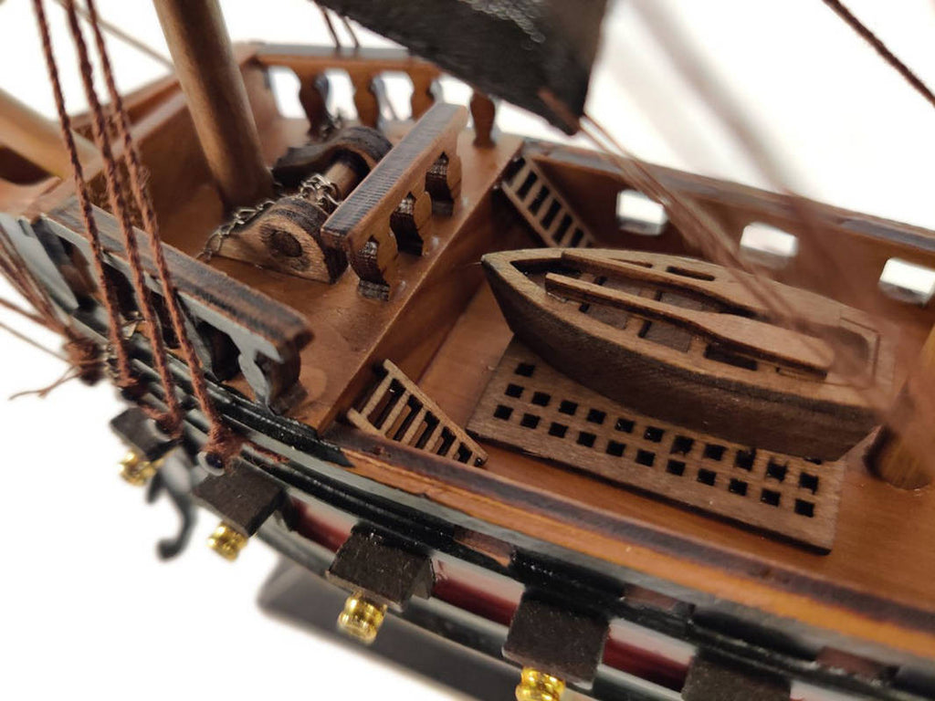 Wooden Blackbeard's Queen Anne's Revenge Black Sails Limited Model Pirate Ship 15"