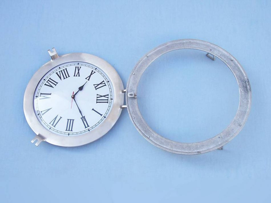 Brushed Nickel Deluxe Class Porthole Clock 17"