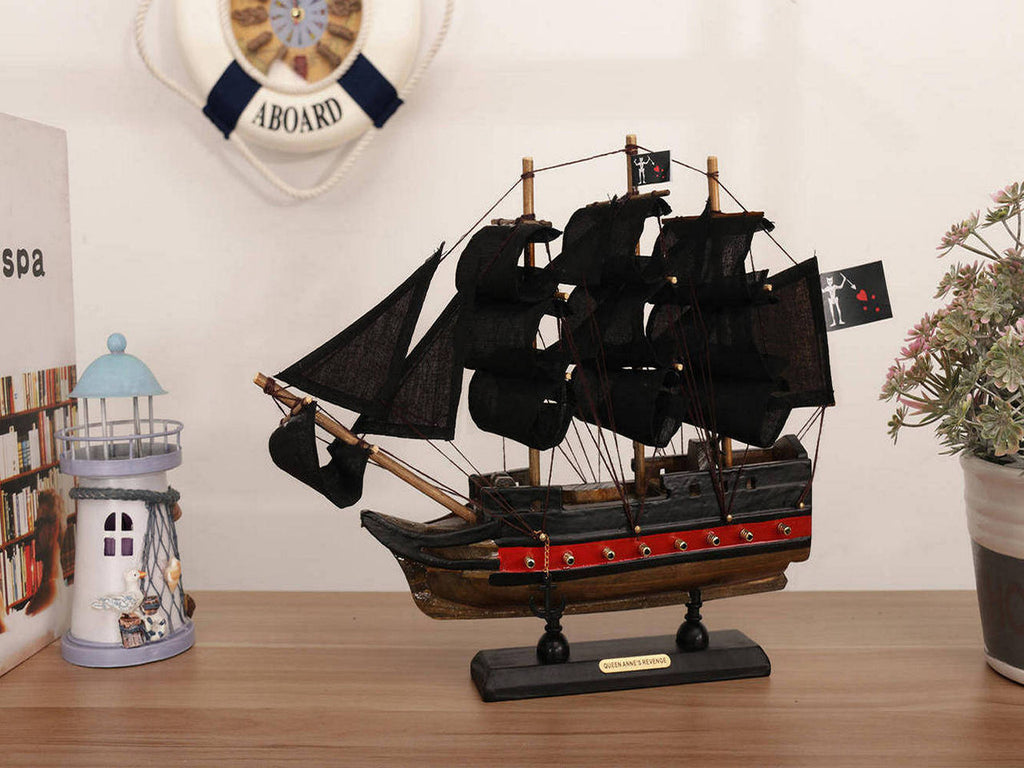 Wooden Blackbeard's Queen Annes Revenge Black Sails Limited Model Pirate Ship 12"