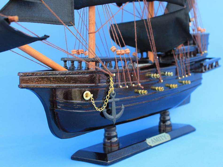 Wooden Thomas Tew's Amity Model Pirate Ship 20"